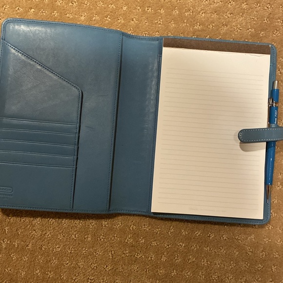 Coach padfolio - Picture 5 of 7